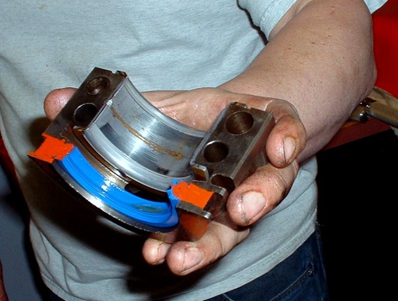 1 piece or 2 piece rear main seal Team Camaro Tech